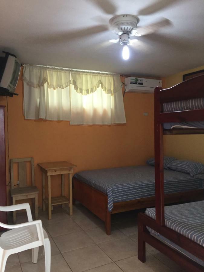 Hostal Sarai Pedernales Ngoại thất bức ảnh
